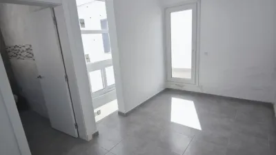 Duplex in Centre photo 14