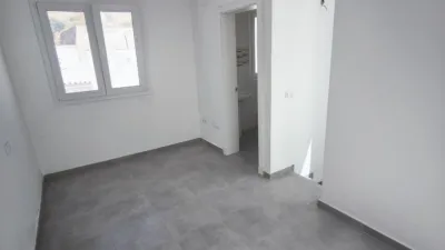 Duplex in Centre photo 13