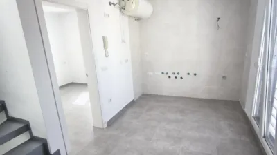 Duplex in Centre photo 8
