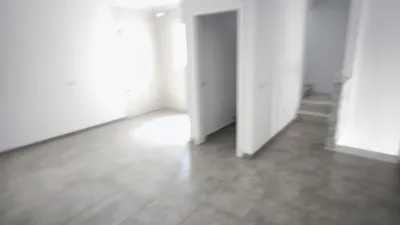 Duplex in Centre photo 4