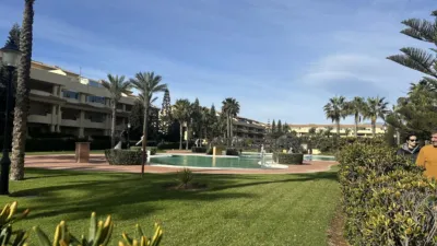Apartment on Paseo Marítimo Urbanization photo 25