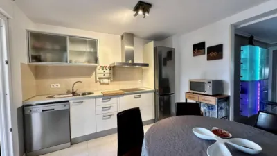 Apartment on Paseo Marítimo Urbanization photo 11
