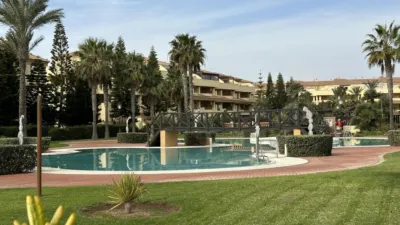 Apartment on Paseo Marítimo Urbanization photo 3