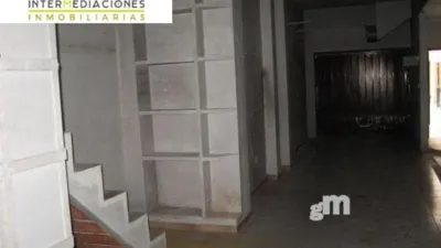 Local comercial en alquiler en Ensanche_Franciscanos - Más