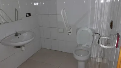 Local comercial en alquiler en Industria - Vista 4