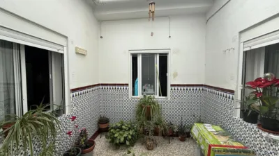 House on Avd de Cadiz photo 3