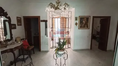 House in the Centre photo 3