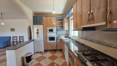 Rustic House in the Outskirts photo 5