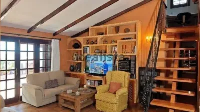 Chalet on Fairway Street photo 8