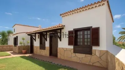 Chalet on Fairway Street photo 6