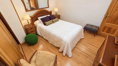 Apartment on Paseo de La Grua photo 5