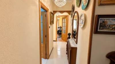 Apartment on Paseo de La Grua photo 13