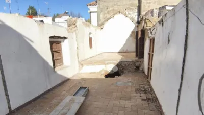 House in Centre photo 8