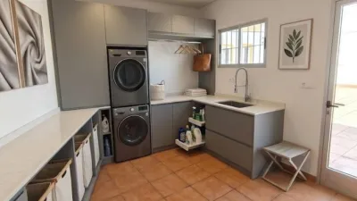 House in the Centre photo 6