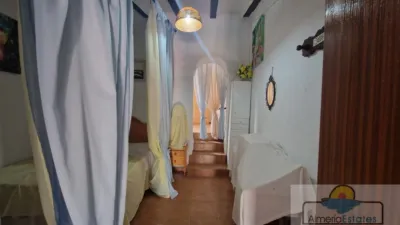 House in the Centre photo 14