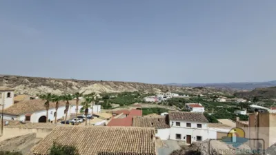 House in the Centre photo 16