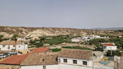 House in the Centre photo 22