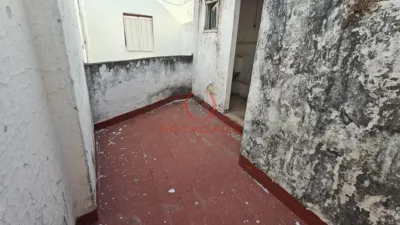House in the Centre photo 15