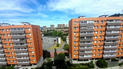 Apartment on Julian Gaiarre Etorbidea photo 6