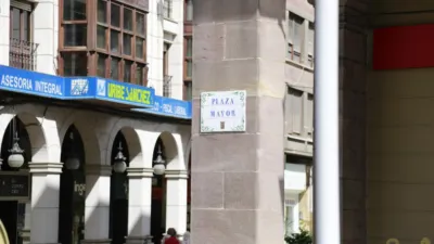 Piso en alquiler en Calle Plaza Mayor, Centro (Torrelavega) de 1.100 €<span>/mes</span>