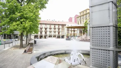 Piso en alquiler en Calle Plaza Mayor, Centro (Torrelavega) de 1.100 €<span>/mes</span>