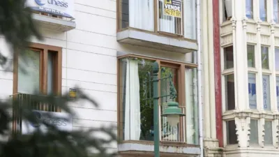 Piso en alquiler en Calle Plaza Mayor, Centro (Torrelavega) de 1.100 €<span>/mes</span>