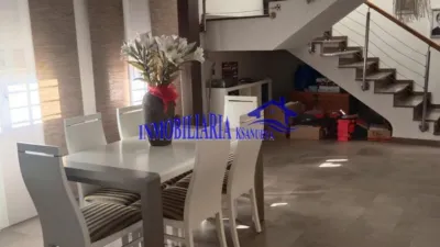 Chalet in La Carlota photo 4