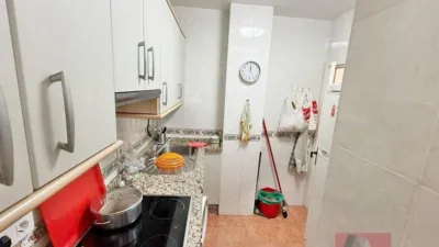 Apartment on Calle de Asturias photo 11