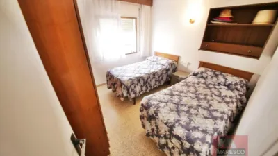 Apartment on Calle de Asturias photo 17