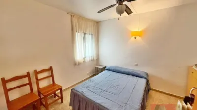 Apartment on Calle de Asturias photo 23