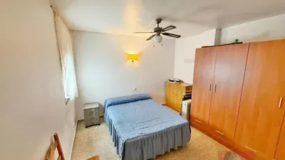 Apartment on Calle de Asturias photo 35