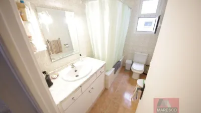 Apartment on Calle de Asturias photo 36