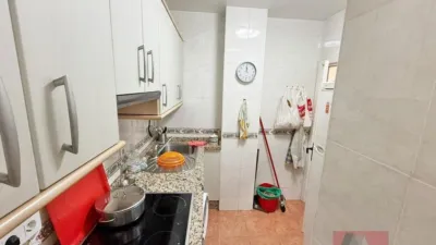 Apartment on Calle de Asturias photo 9