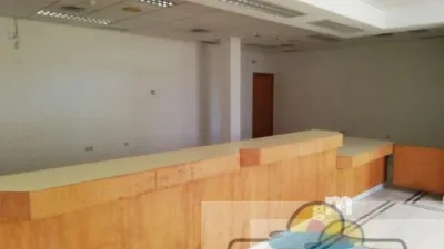 Local comercial en alquiler en Overa - Vista 2