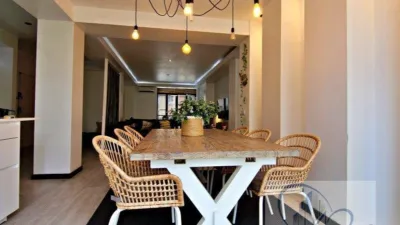 Apartment in La Salle photo 2