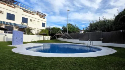 Duplex on Calle Fray Leopoldo de Alpandeire photo 18
