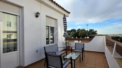 Duplex on Calle Fray Leopoldo de Alpandeire photo 3