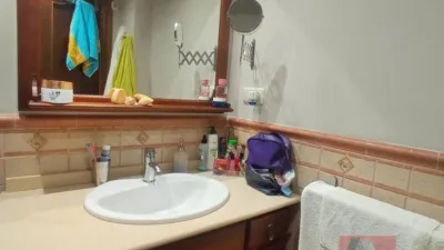 Apartment on Calle Feria de Abril photo 11