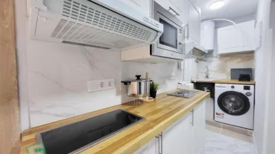 Piso en venta en Calle de los Claveles, Nueva Huca (Oviedo) de 179.000 €