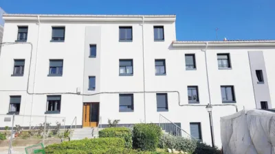 Piso en venta en Calle de los Claveles, Nueva Huca (Oviedo) de 179.000 €