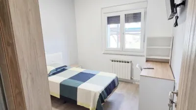 Piso en venta en Calle de los Claveles, Nueva Huca (Oviedo) de 179.000 €
