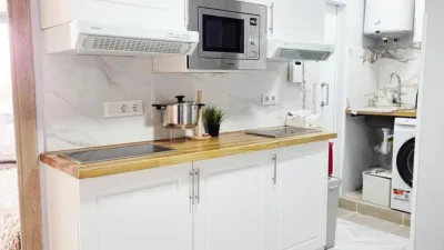 Piso en venta en Calle de los Claveles, Nueva Huca (Oviedo) de 179.000 €