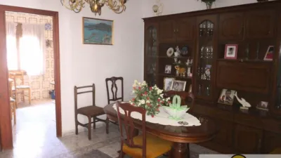 House for sale in Cantoria. The house has 6 bedrooms, 2 bathrooms, kitchen, living-dining room, a garage of about 90 m2 and a large patio and a big balcony. The living room could be converted into a bedroom, as the kitchen is quite large and could become a living-kitchen. The house is in good condition but needs some touch-ups. It is located in a good area of Cantoria. photo 16
