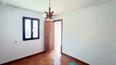 House in Centre photo 20