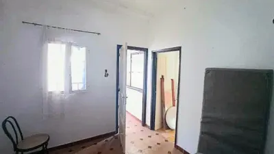 House in Centre photo 25