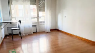 Apartment on Hermanos Menéndez Pidal Street photo 10