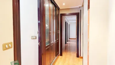 Apartment on Hermanos Menéndez Pidal Street photo 21