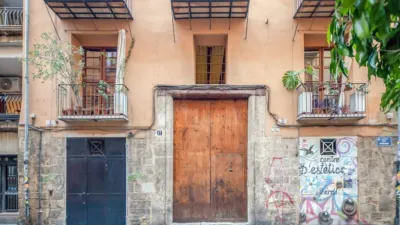 Apartment at Carrer dels Serrans, 17 photo 4