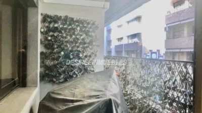 Piso en alquiler en Carrer de Don Armando Palacio Valdés - Imagen 3