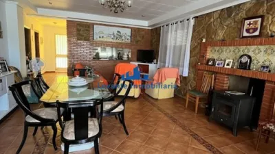 Chalet in Godelleta photo 3